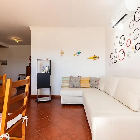 Appartement Front View Flat