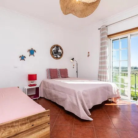 Front View Flat Armacao de Pera