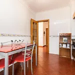 Front View Flat Apartman Armação de Pêra