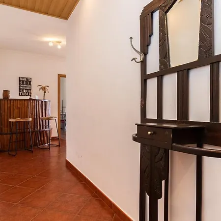 Apartament Front View Flat