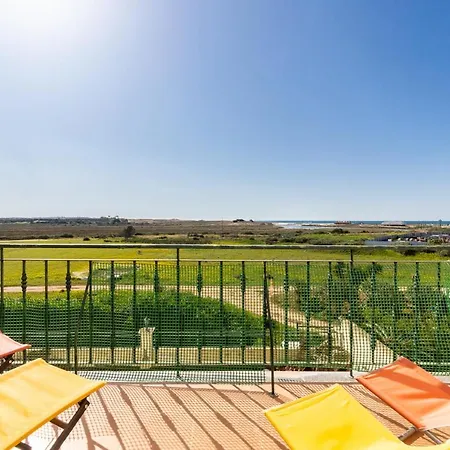 アパート Front View Flat