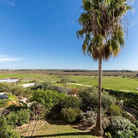 Front View Flat アルマカオ・デ・ペラ