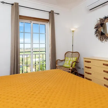 Front View Flat アルマカオ・デ・ペラ